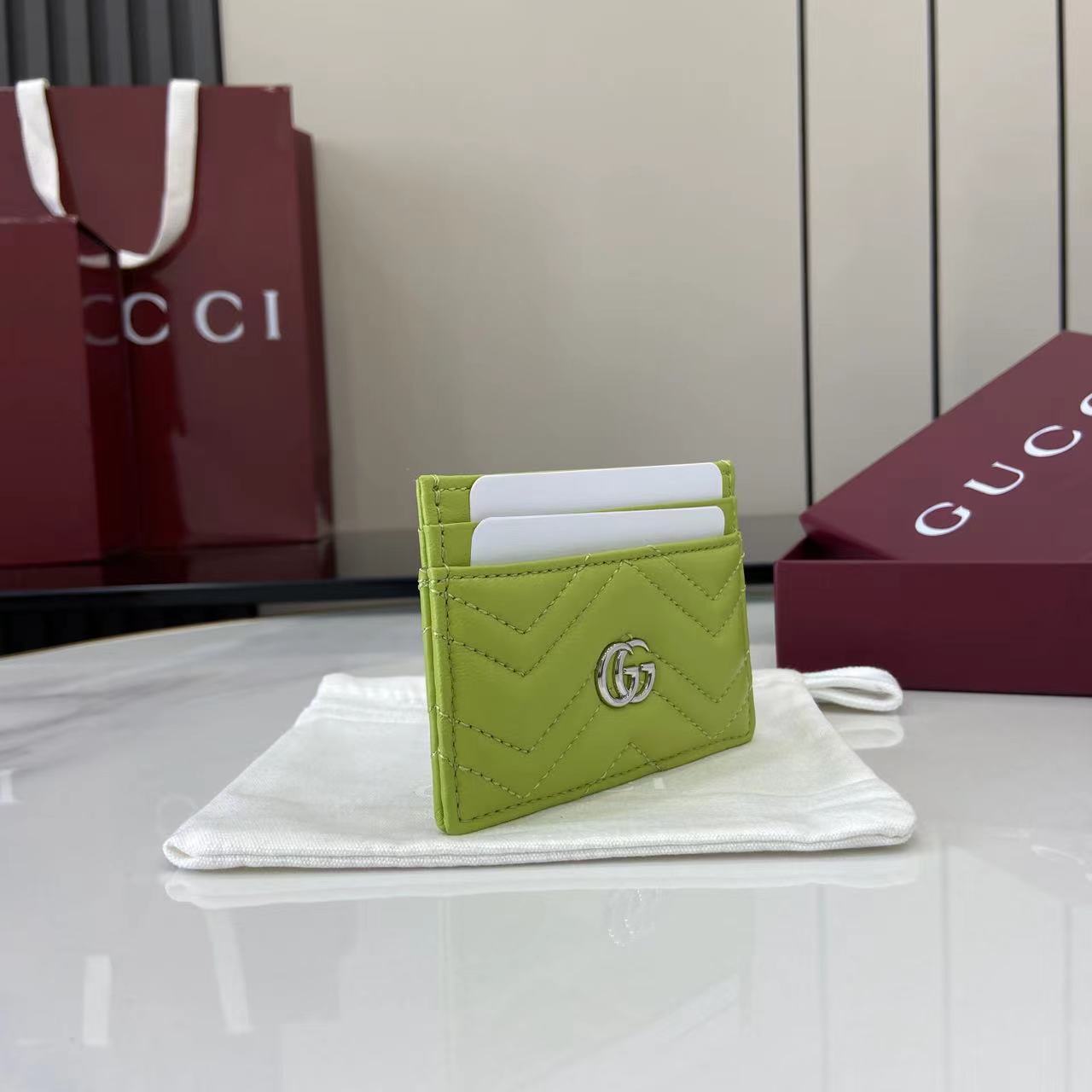 Tarjetero GG Marmont Gucci - Imagen 2