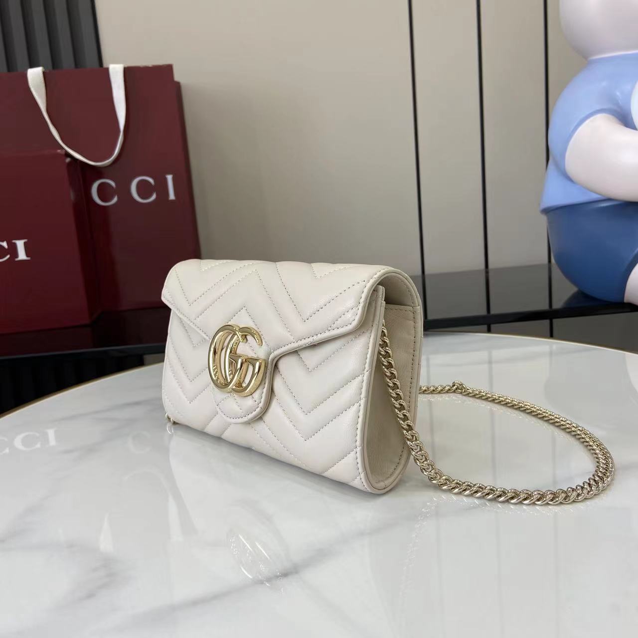 Cartera GG Marmont con cadena Gucci - Imagen 5