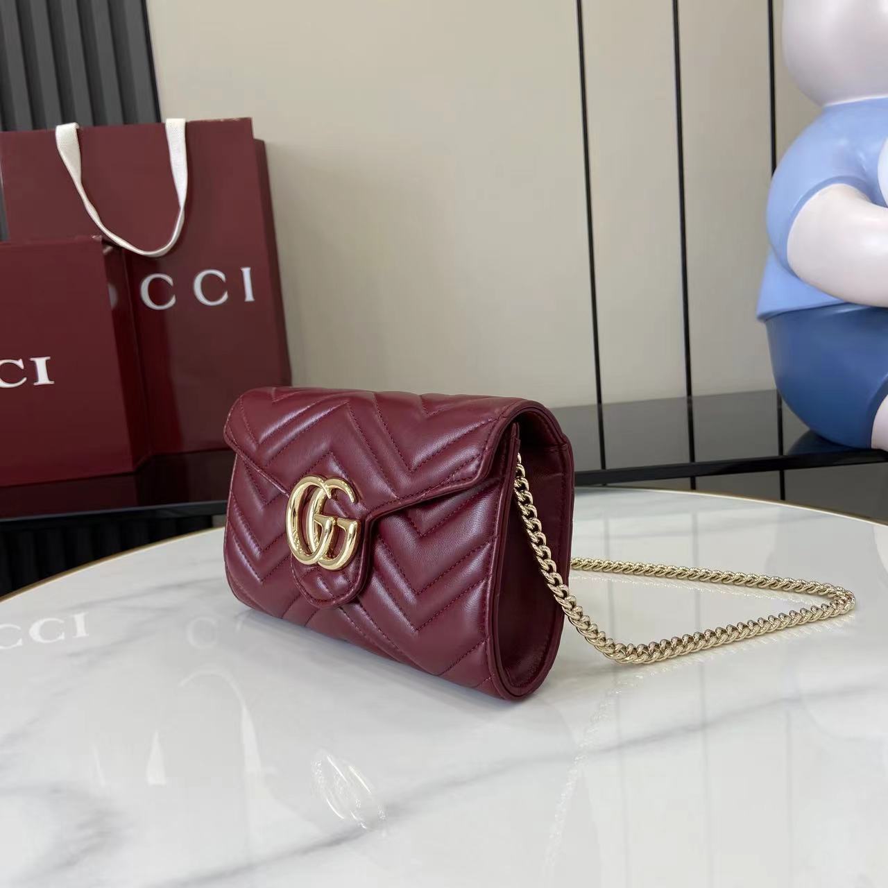 Cartera GG Marmont con cadena Gucci - Imagen 6