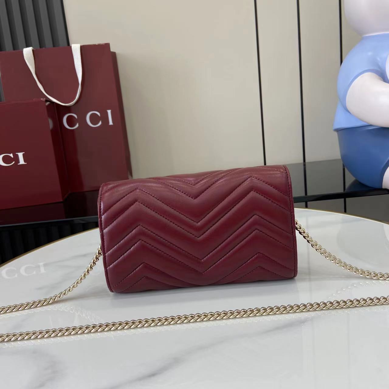 Cartera GG Marmont con cadena Gucci - Imagen 3
