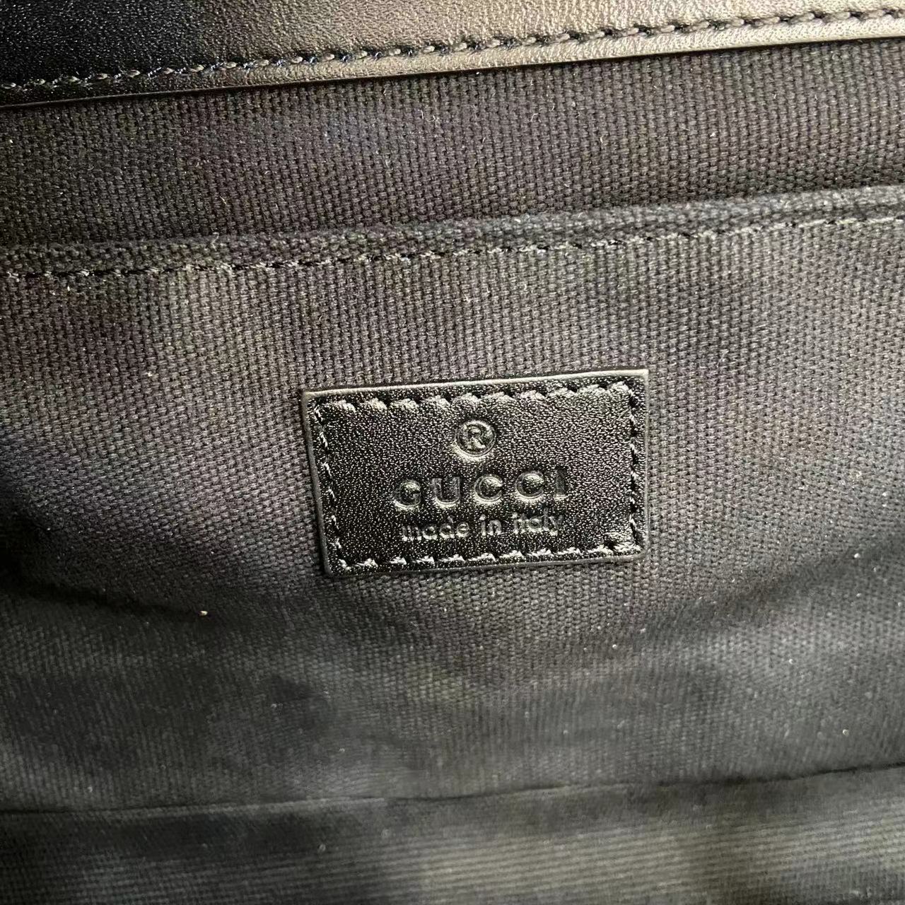 Bolso de hombro Gucci Go tamaño pequeño - Imagen 12