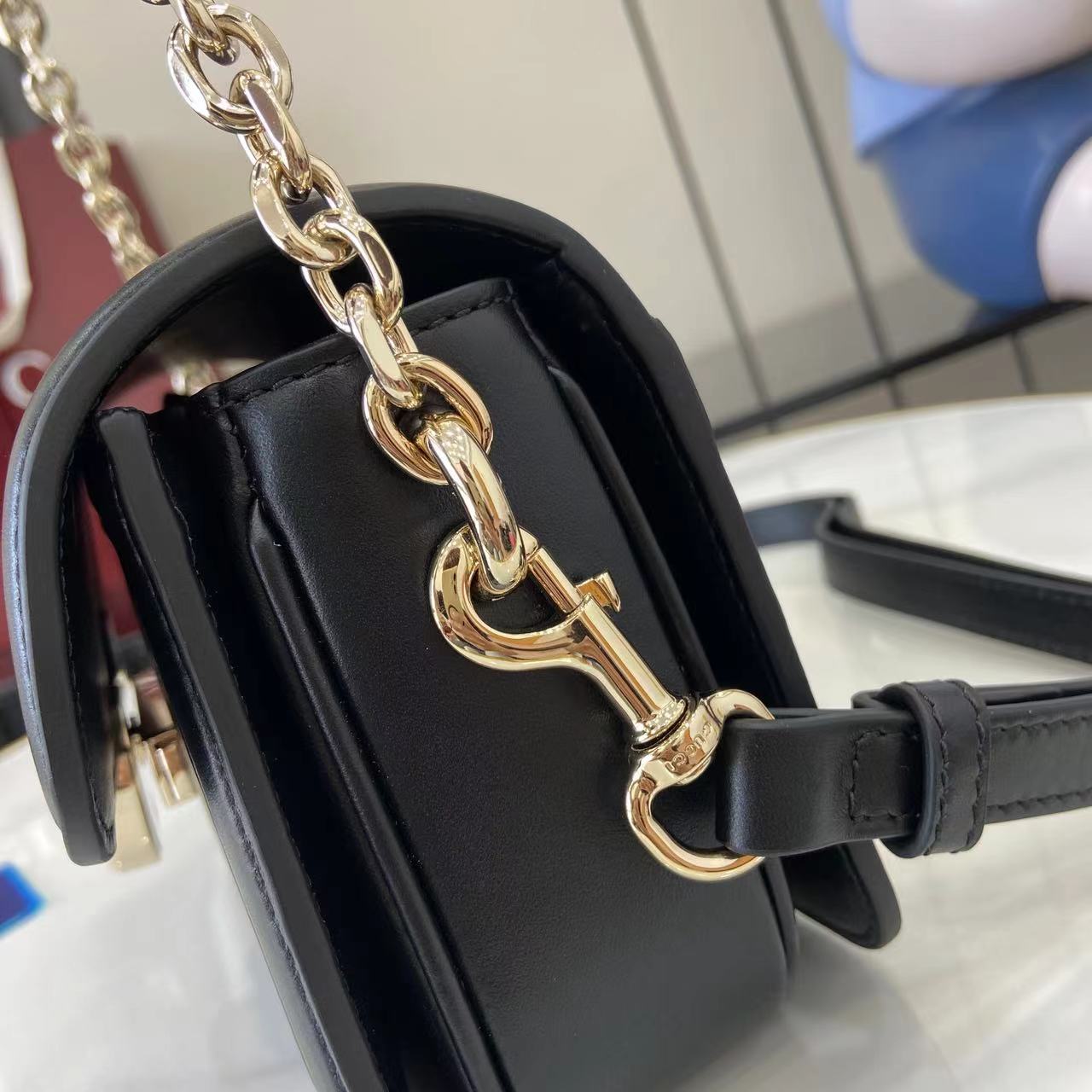 Bolso de hombro Gucci Go tamaño pequeño - Imagen 7