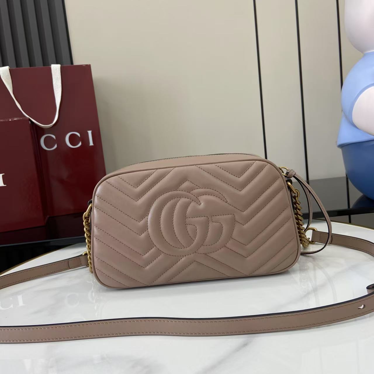 Funda para cámara GG Marmont tamaño pequeño Gucci - Imagen 3