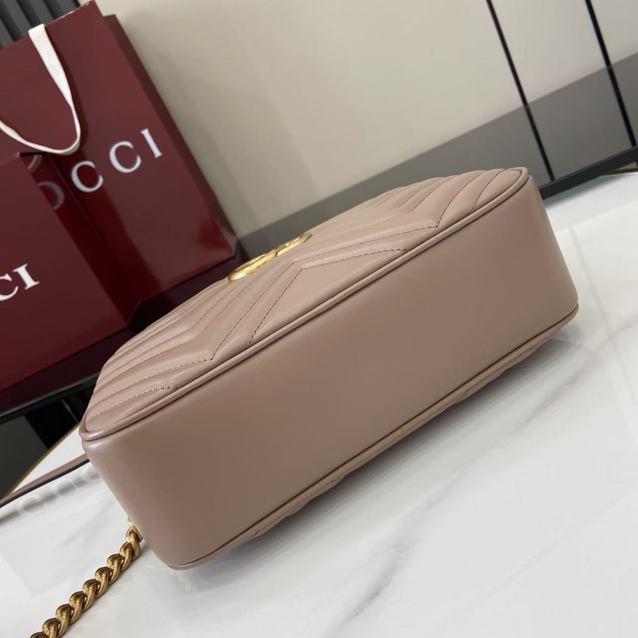 Funda para cámara GG Marmont tamaño pequeño Gucci - Imagen 5