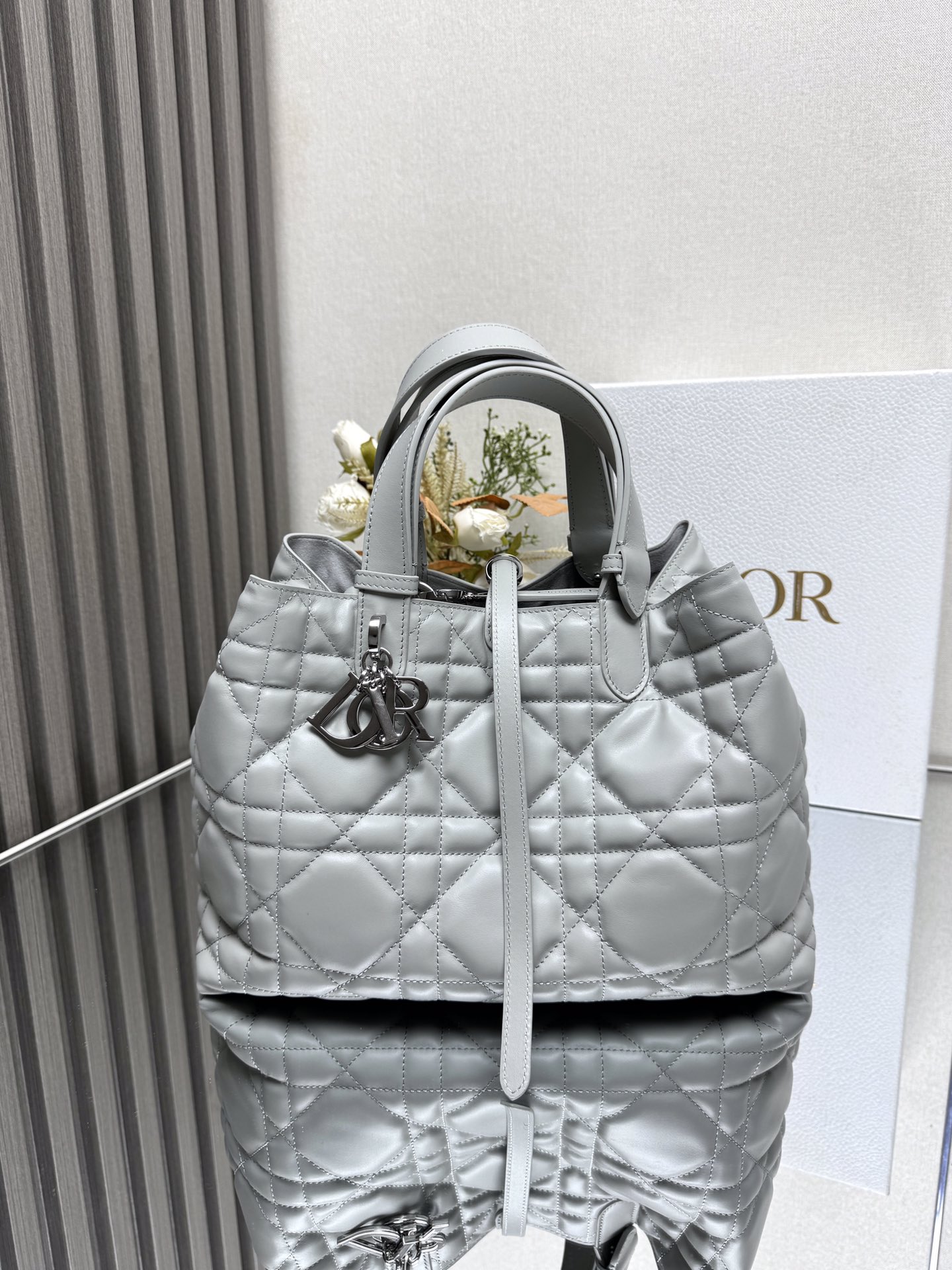 Bolso mediano Dior Toujours - Imagen 2
