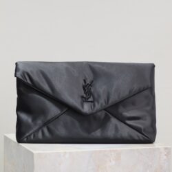 Pochette Grande tipo sobre cassandre YSL