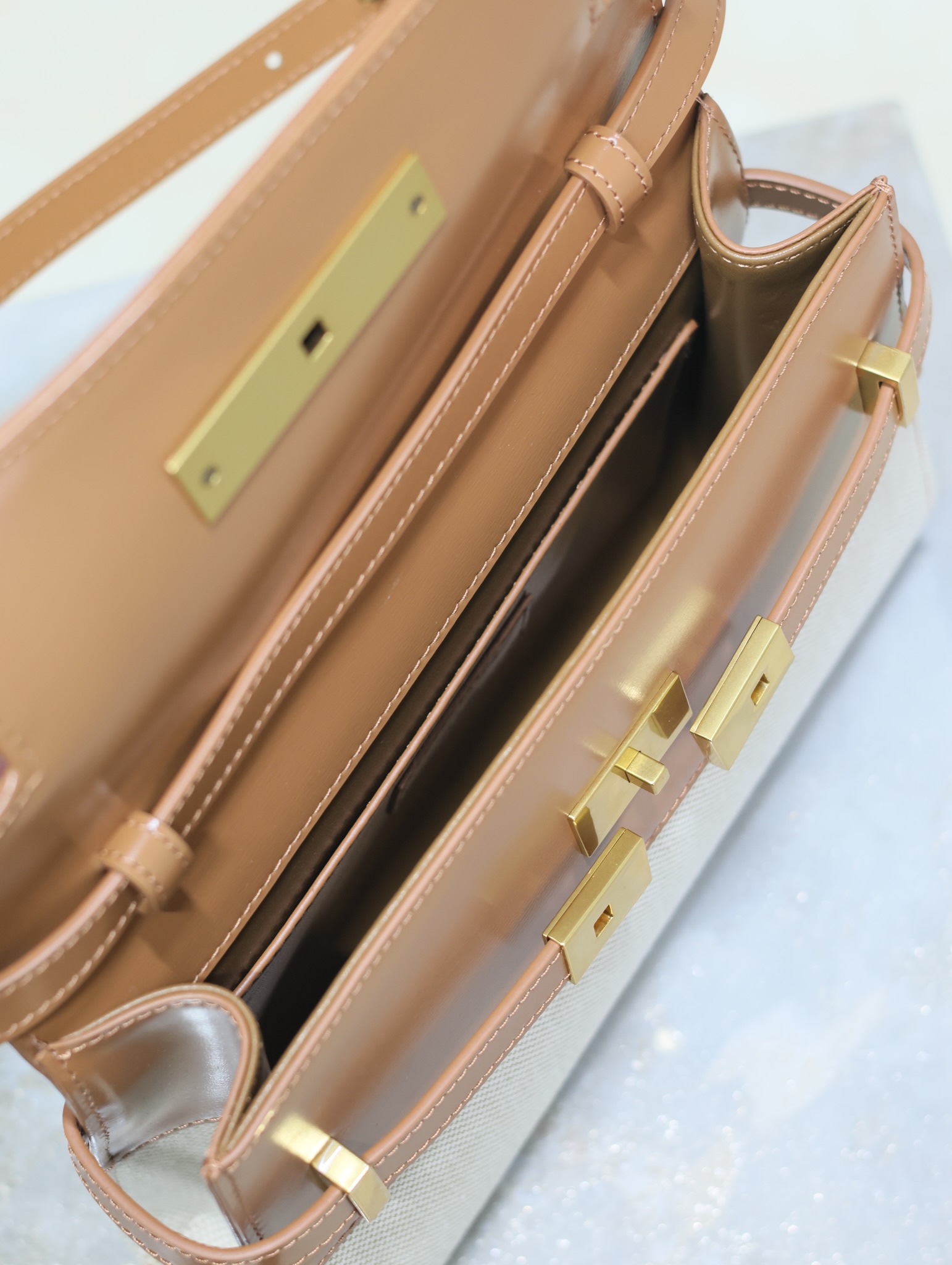 Bolso Manhattan Pequeño YSL - Imagen 9