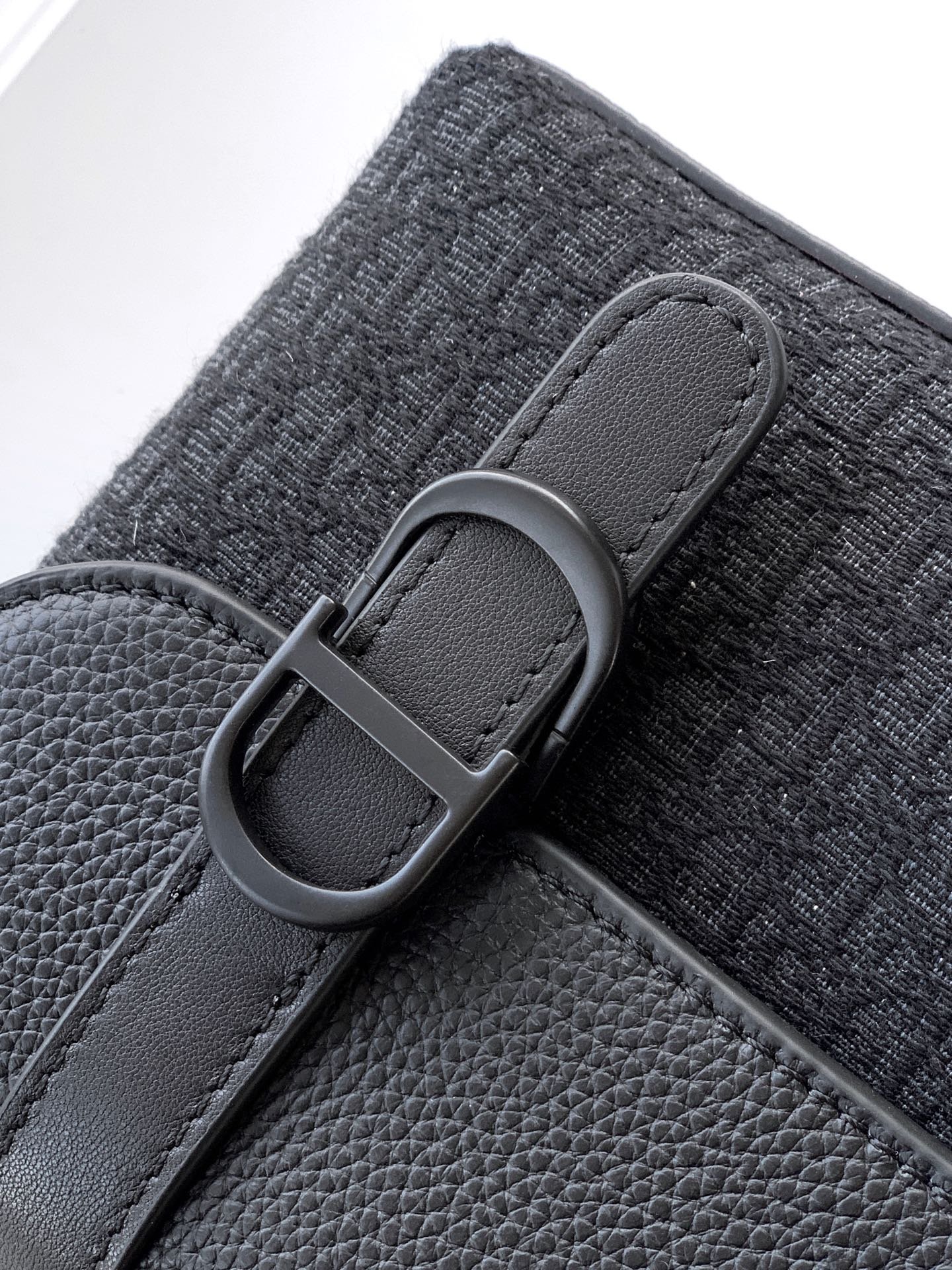 Mini Bolso Dior Daily Messenger - Imagen 6